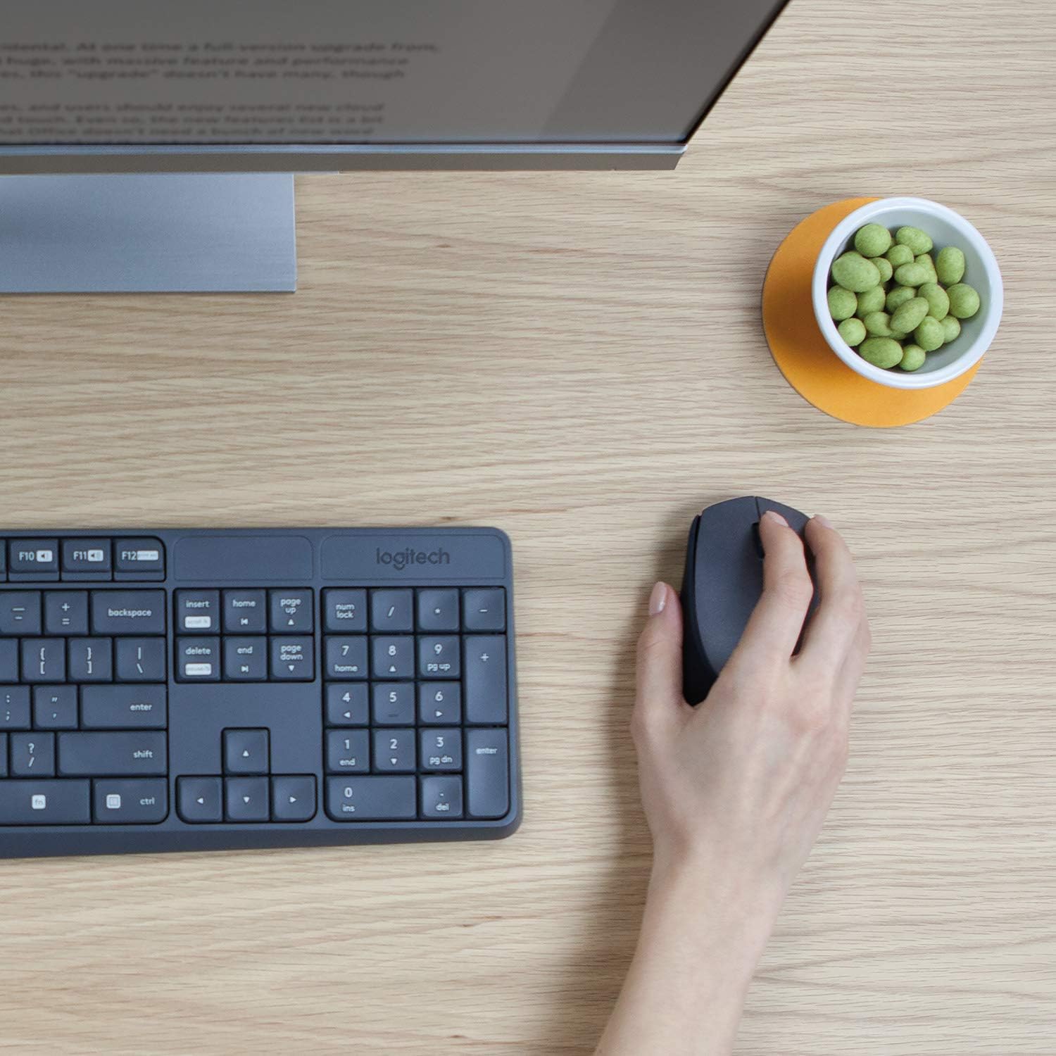 Combo Teclado e Mouse sem fio Logitech MK235 com Conexão USB, Pilhas Inclusas e Layout ABNT2 - Imagem 2