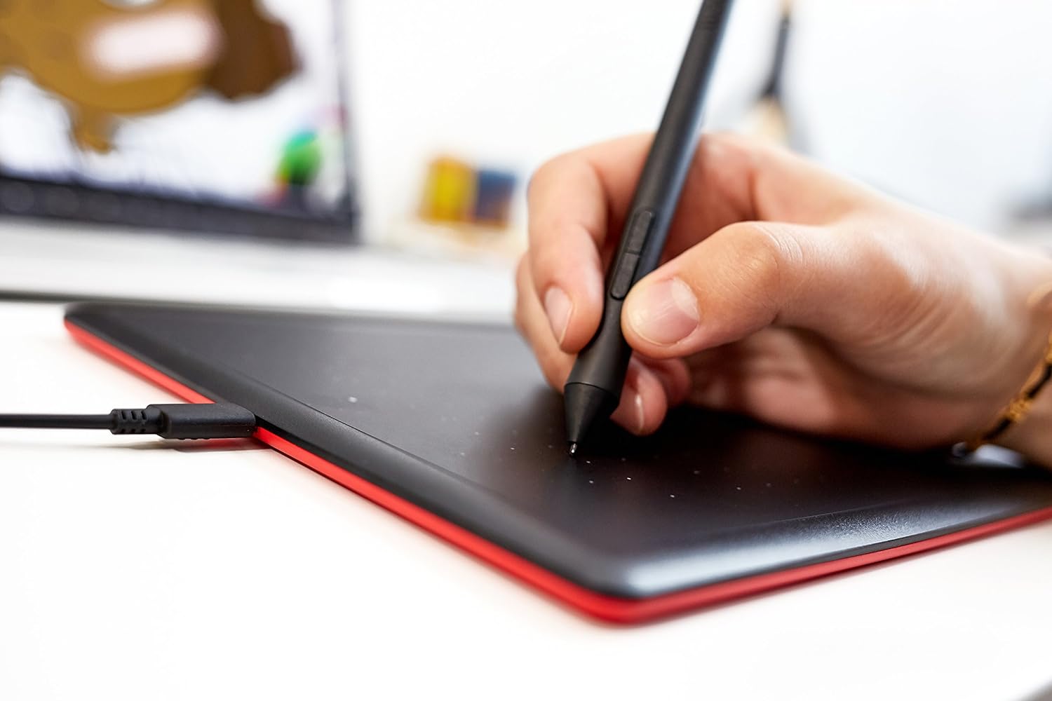 Mesa Digitalizadora One By Wacom (Ctl472), Wacom, Tablets de design gráfico, Preto, Pequeno - Imagem 4